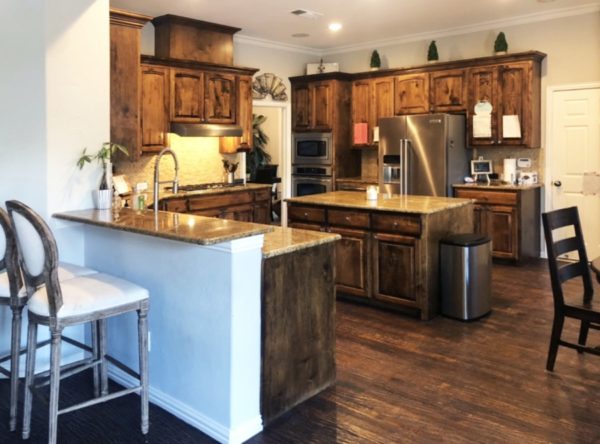 Before & After: This Transitional Kitchen Gets A Lincoln Quartz Refresh 